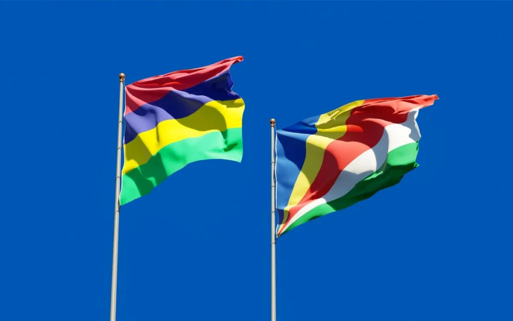 Mauritius czy Seszele miesiąc po miesiącu