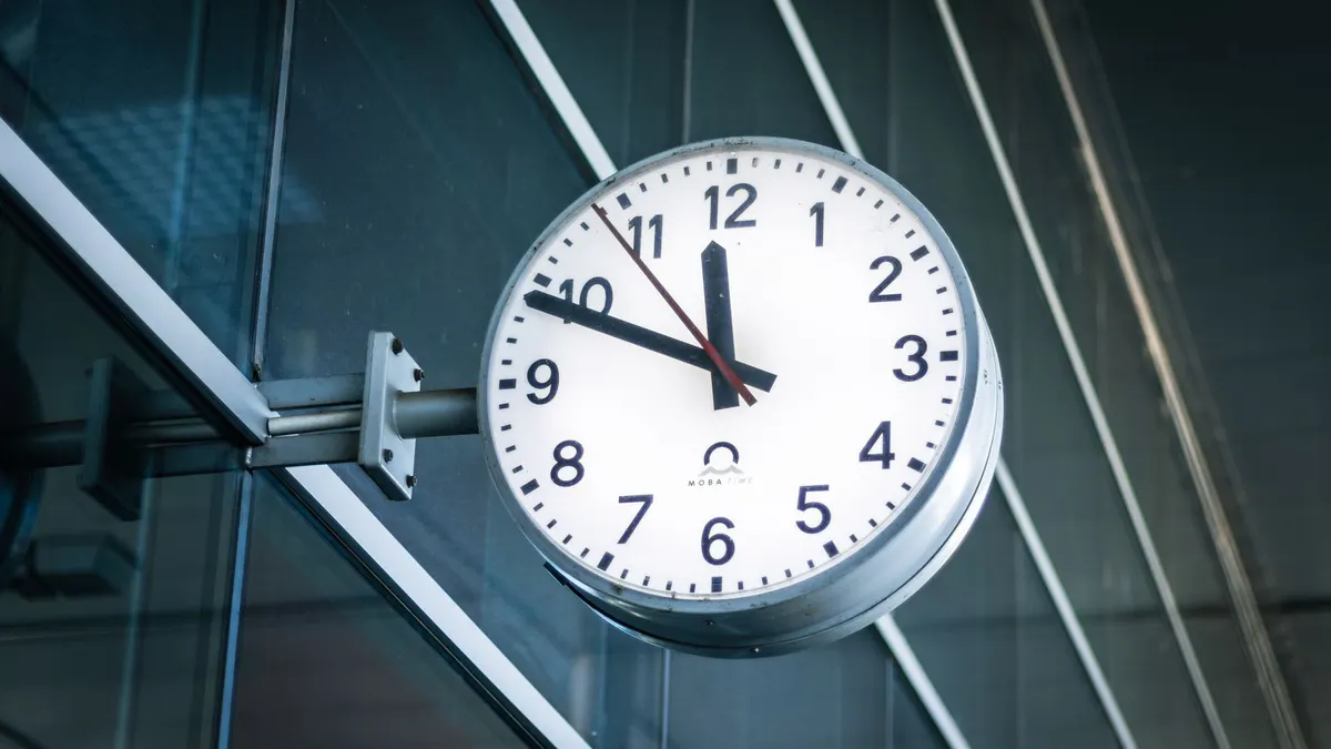 czytać ofertę last minute