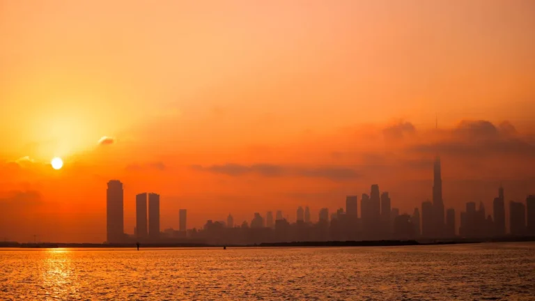 dubaj słońce pewne pogodowy