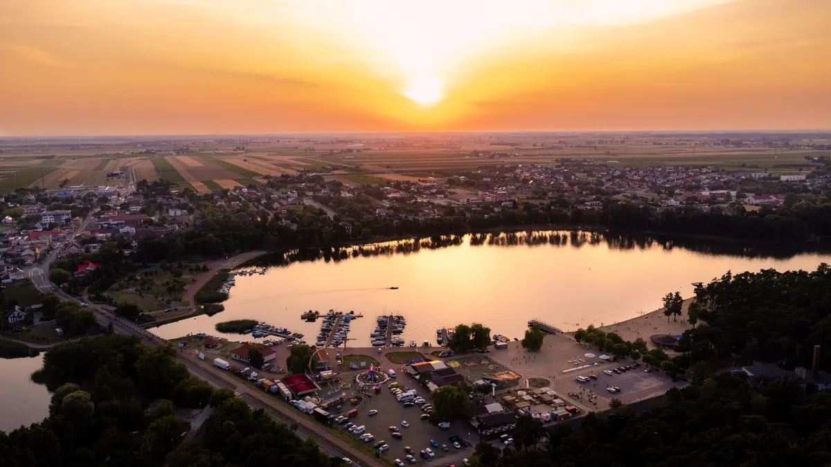 pewne słońce sierpniu kierunki