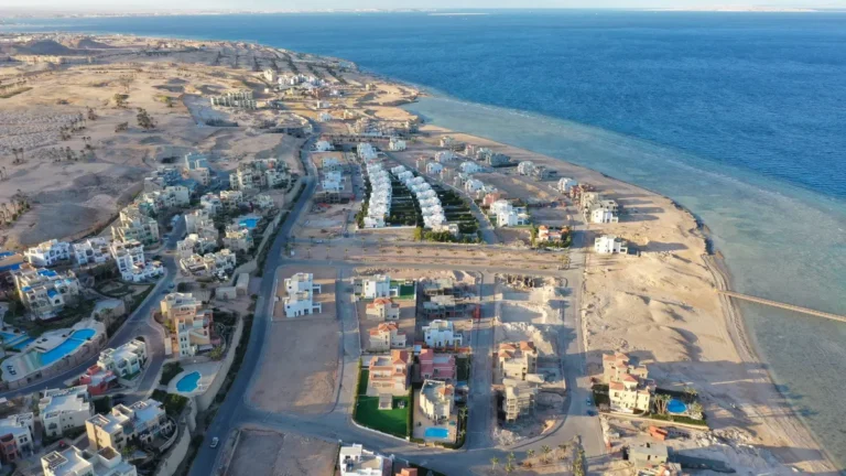 dubaj egipt listopadzie pewniejsze