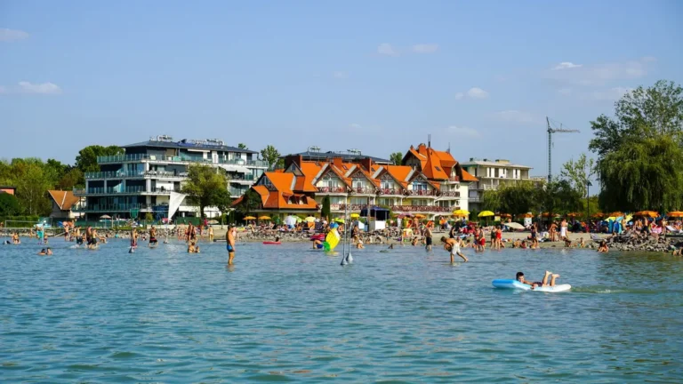 wakacje listopadzie najniższe ceny