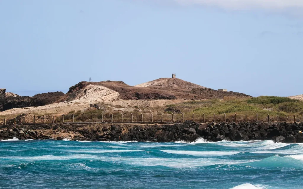 Temperatura oceanu Fuerteventura - kiedy woda jest zbyt chłodna?