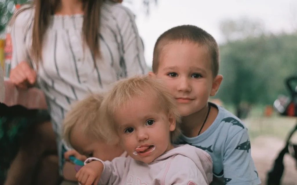 Gdzie lecieć z dziećmi w lutym po łagodne ciepło?